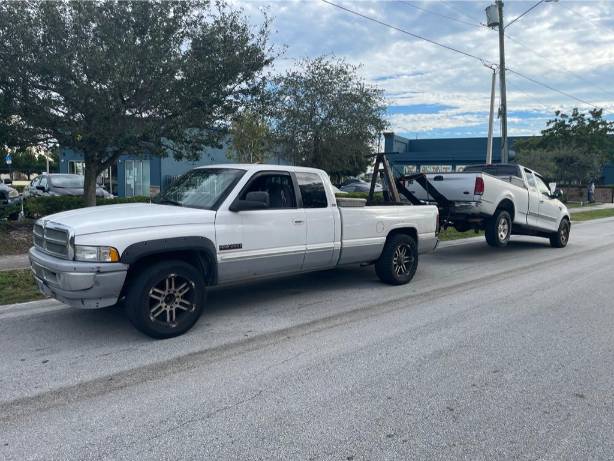 Buy junk cars in Hialeah